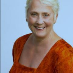 The Christine Upchurch Show: The Vibration of Change™: Ego, Enlightenment & Other Essentials with guest Cate Montana